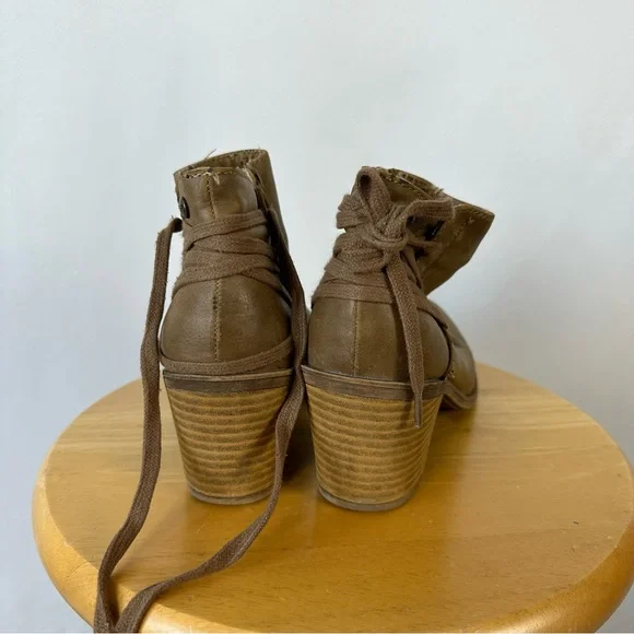 Roxy Dulce Ankle Boots - Picture 3 of 6